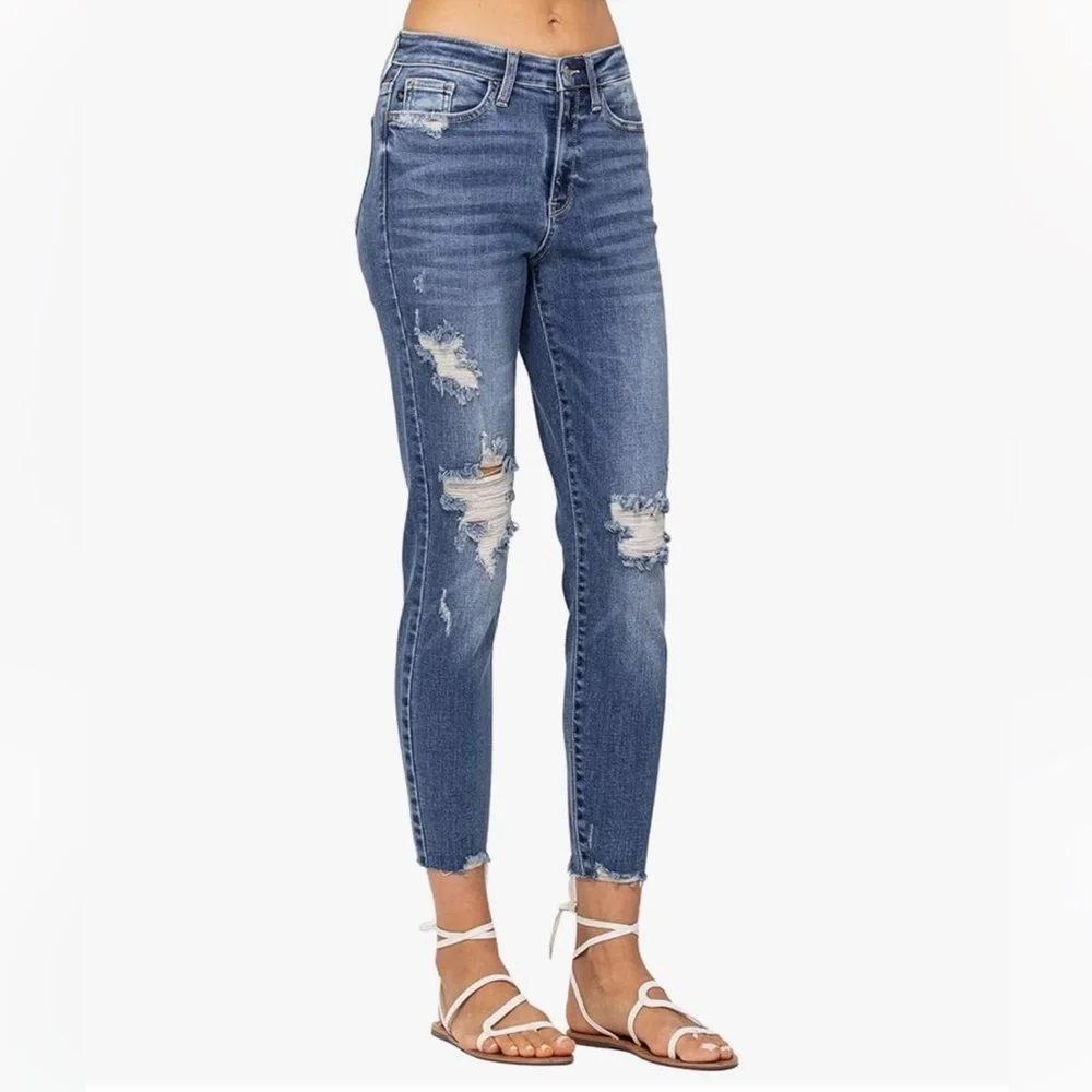 Judy Blue Women's High Waist Destroyed Relaxed Fit Jeans 82306 size 11/30